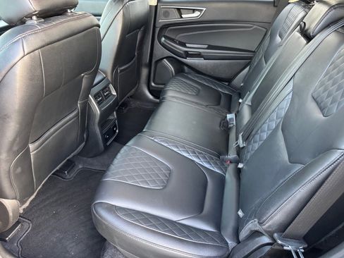 Used 2024 Ford Edge Titanium image 11