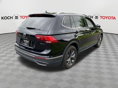 Used 2023 Volkswagen Tiguan SE AWD/4WD image 8
