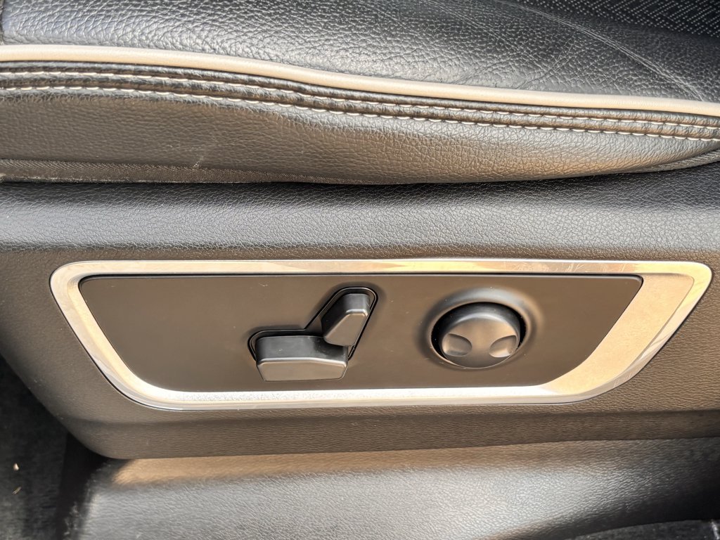 Used 2022 RAM 1500 Laramie AWD/4WD image 25