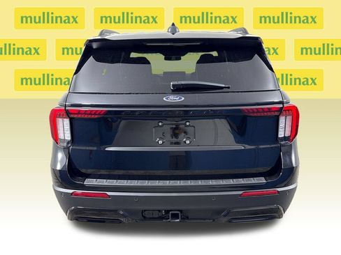 New 2026 Ford Explorer ST-Line w/ ST-Line Street Pack RWD image 8