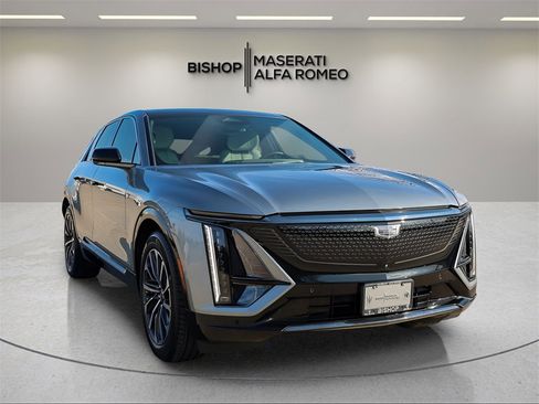 Used 2024 Cadillac Lyriq Sport image 1