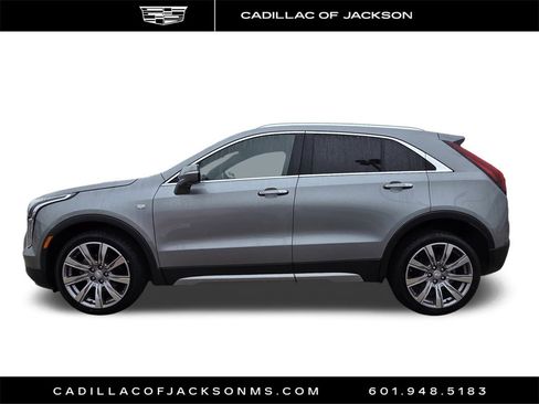 Certified 2023 Cadillac XT4 Premium Luxury image 3