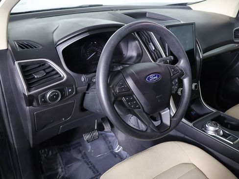 Used 2024 Ford Edge SE image 23