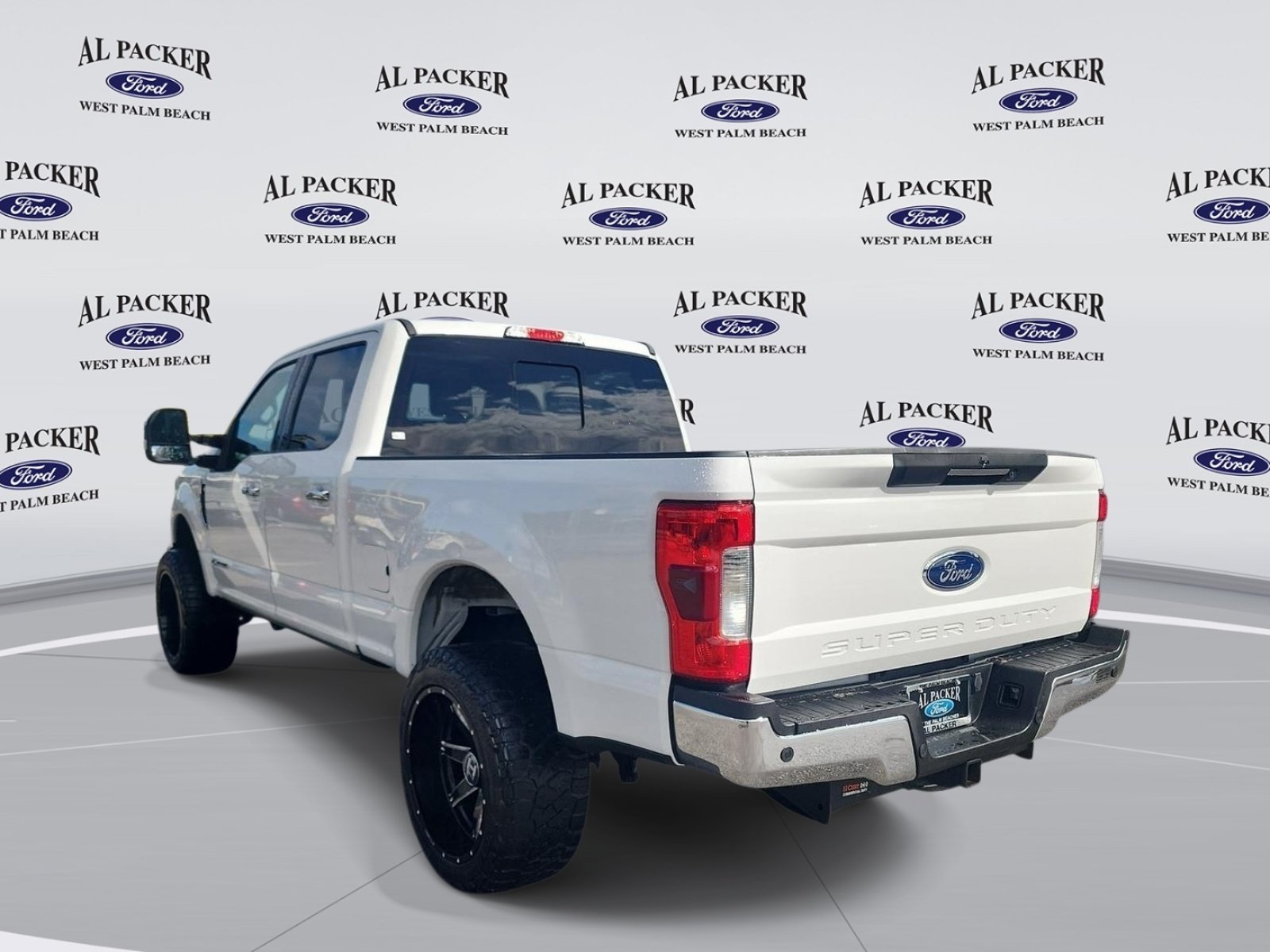 Certified 2017 Ford F250 Lariat w/ Lariat Ultimate Package AWD/4WD image 4