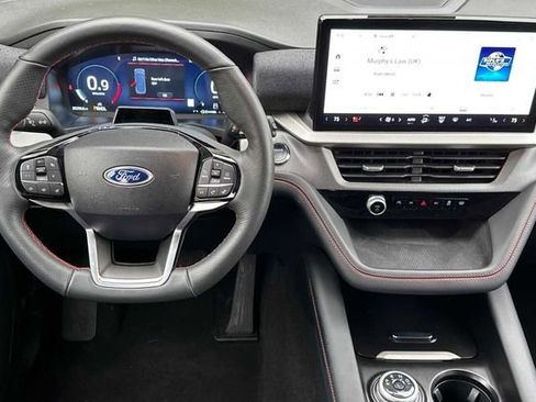 Certified 2025 Ford Explorer ST-Line w/ ST-Line Street Pack image 12