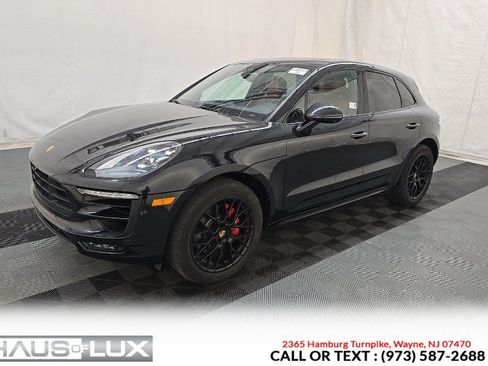 Used 2018 Porsche Macan GTS AWD/4WD image 4