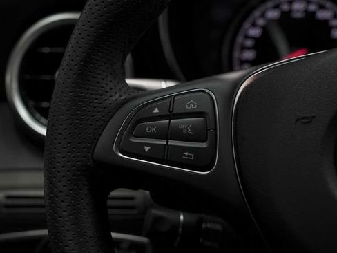 Used 2019 Mercedes-Benz GLC 300 image 26
