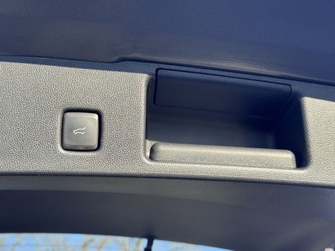 Used 2022 Ford Escape SE w/ Convenience Package image 37