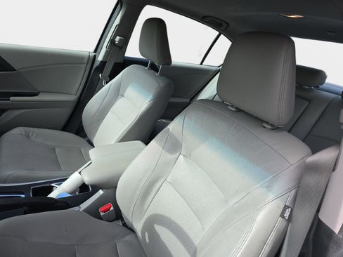 Used 2015 Honda Accord EX-L image 8