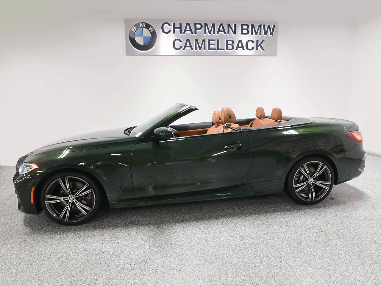 Used 2024 BMW 430i Convertible w/ M Sport Package RWD image 5