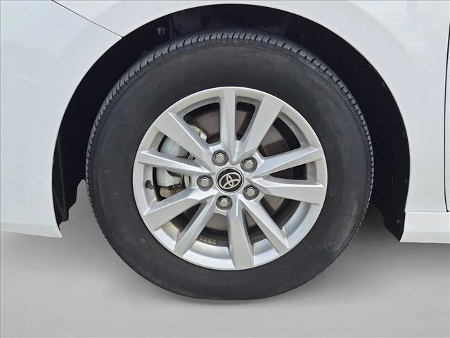 Used 2025 Toyota Camry LE FWD image 24