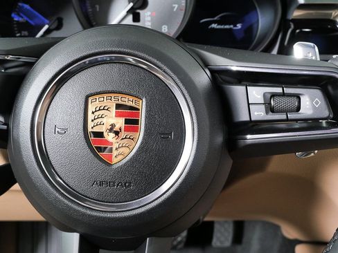 New 2026 Porsche Macan S image 12