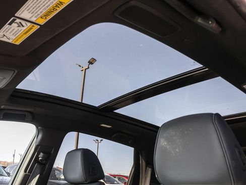 Used 2025 Acura RDX A-Spec image 9