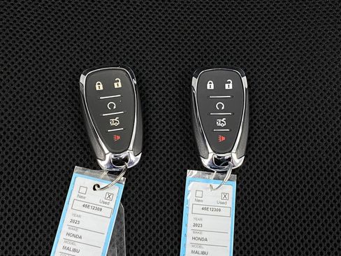 Used 2023 Chevrolet Malibu LT image 9