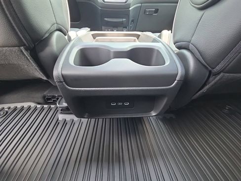 New 2026 Honda Odyssey Touring image 14