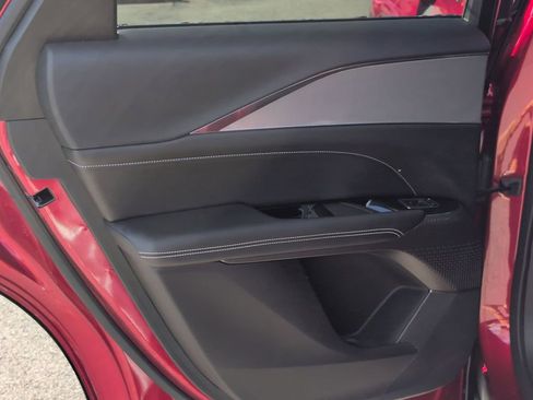 Certified 2024 Cadillac Lyriq Tech w/ Driver Assist Package image 22