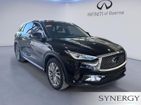 Certified 2023 INFINITI QX50 Pure FWD image 3