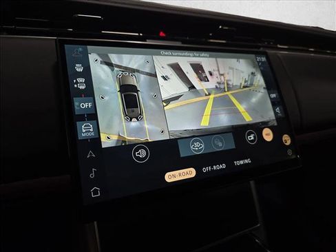 New 2026 Land Rover Range Rover SE image 24