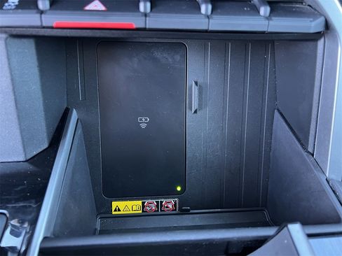 Used 2025 Toyota Sequoia Platinum image 22