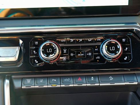 New 2026 GMC Sierra 2500 Denali Ultimate w/ Max Trailering Package image 16