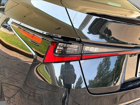 Used 2025 Lexus IS 350 F Sport RWD image 27