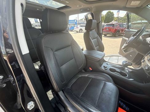 Certified 2020 Chevrolet Traverse Premier w/ LPO, Floor Liner Package AWD/4WD image 29