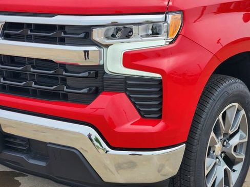 New 2026 Chevrolet Silverado 1500 LT w/ Convenience Package II RWD image 7