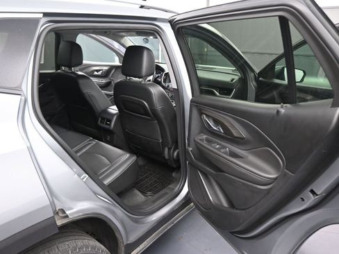 Used 2023 GMC Terrain SLT image 43