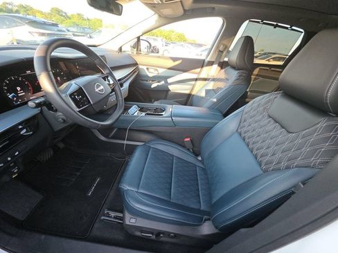 Used 2025 Nissan Murano Platinum w/ Cargo Package AWD/4WD image 9