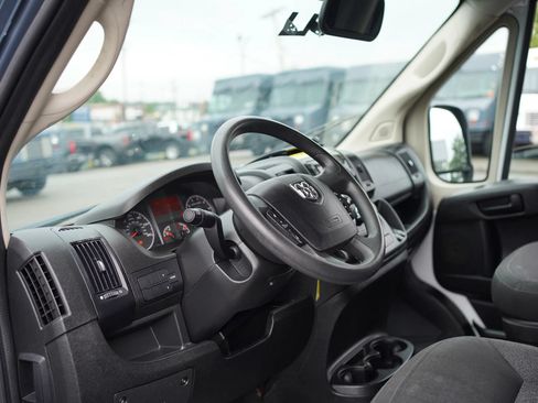 Used 2018 RAM ProMaster 2500 FWD image 17