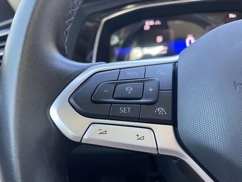 Used 2023 Volkswagen Jetta SE w/ Panoramic Sunroof Package image 11