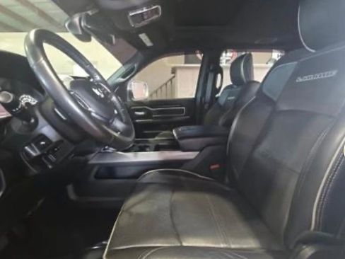 Used 2021 RAM 2500 Laramie AWD/4WD image 2