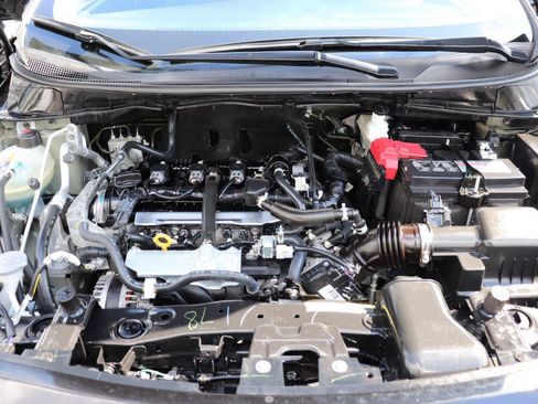 Used 2025 Nissan Versa SV FWD image 41