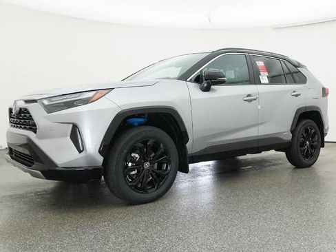 New 2025 Toyota RAV4 XSE image 17