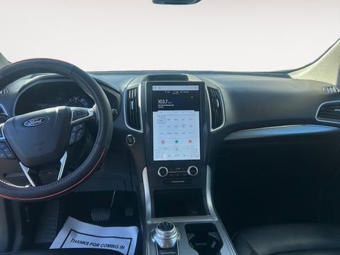 Used 2022 Ford Edge SEL image 10