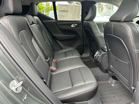 New 2026 Volvo XC40 B5 Ultra w/ Protection Package Premier AWD/4WD image 12