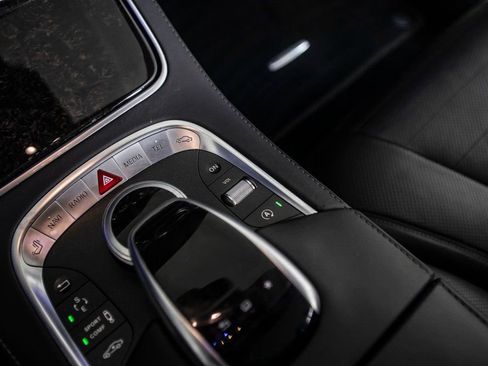 Used 2015 Mercedes-Benz S 550 Sedan image 31