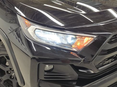 Used 2020 Toyota RAV4 TRD Off-Road AWD/4WD image 40