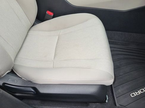 Certified 2025 Honda Accord SE image 19