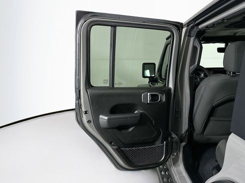 Used 2023 Jeep Wrangler Unlimited w/ Cold Weather Group image 26