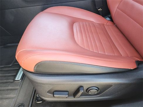 Used 2023 Kia Sportage SX image 24