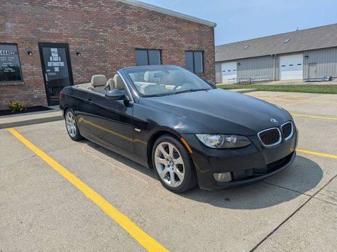 Used 2009 BMW 335i Convertible RWD image 3