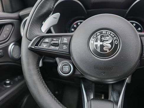 New 2025 Alfa Romeo Stelvio Sprint AWD/4WD image 12