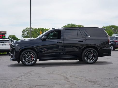 Used 2024 Cadillac Escalade V AWD/4WD image 6