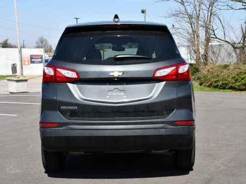 Used 2019 Chevrolet Equinox LS w/ LS Convenience Package image 6