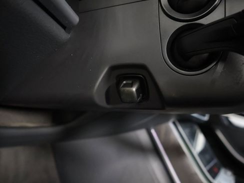 Used 2022 Audi A8 L 3.0T w/ Executive Package image 41