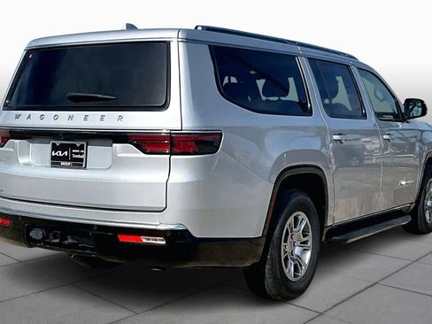 Used 2023 Jeep Wagoneer L 4WD image 11