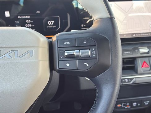 New 2025 Kia K4 GT-Line w/ GT-Line Sunroof Package image 22