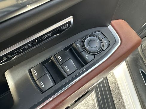 Used 2023 GMC Sierra 1500 Denali Ultimate image 19