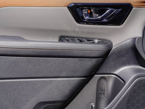 Certified 2025 Subaru Forester Sport image 20